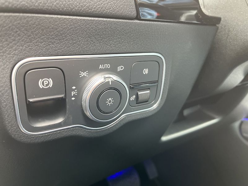Mercedes-Benz GLA 200d 4MATIC Progressive Advanc - fotka 12 z 21