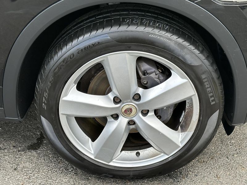 Porsche Cayenne (2012) 3.0 V6 TDI/180kW * ČR *2.Maj.  - fotka 38 z 41