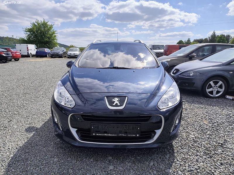 Peugeot 308 (2013) - fotka 11 z 40