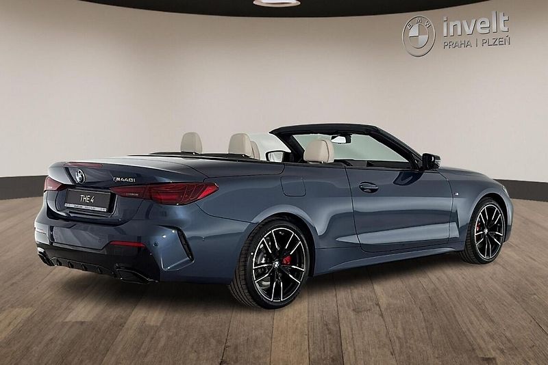 BMW Řada 4 M440i xDrive Convertible - fotka 5 z 24