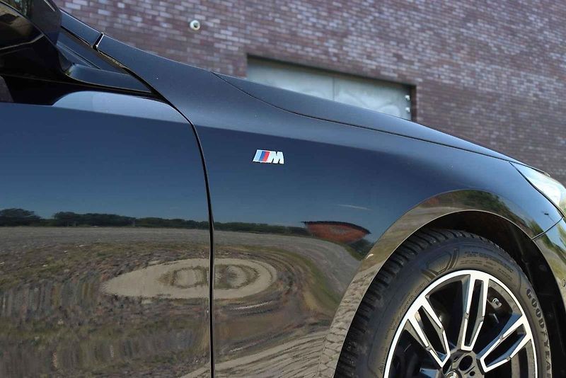 BMW řady 5 s motorizací 520d.