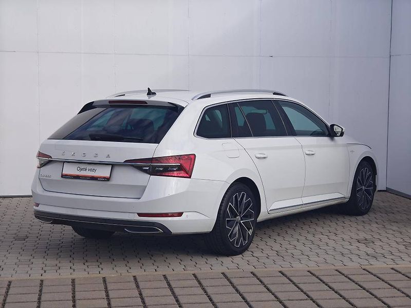 Škoda Superb L&K 7DSG 2,0TDI - fotka 2 z 26