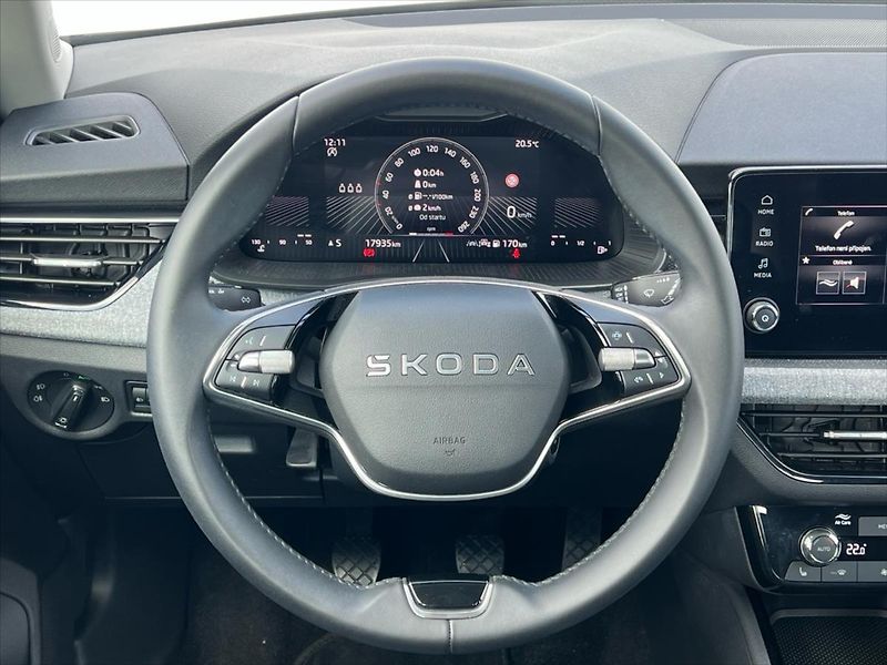 Škoda Kamiq 1,0 TSi 85kW SELECTION - fotka 15 z 24