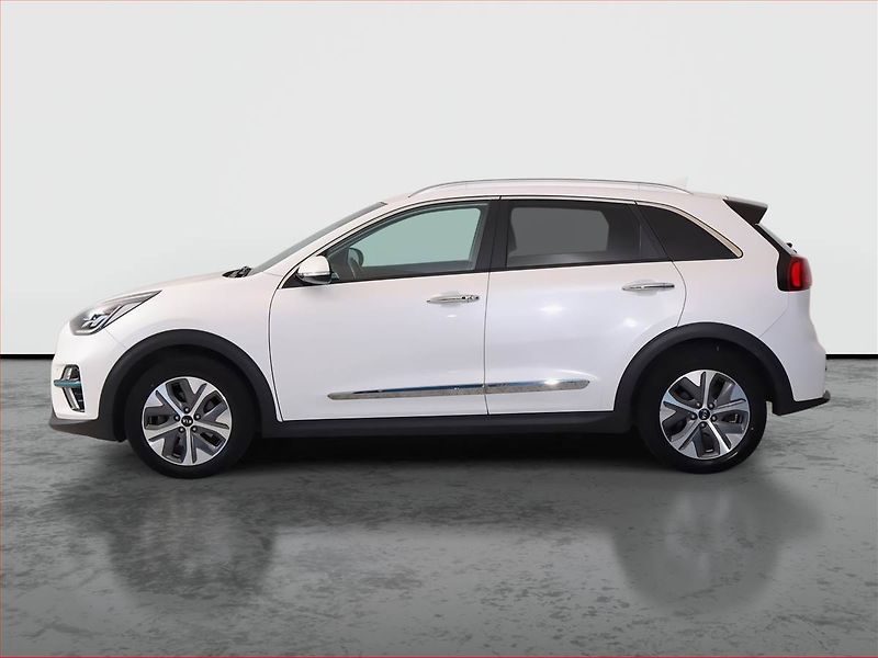 Kia e-Niro (2022) 64 kWh - fotka 3 z 21
