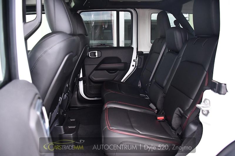 Jeep Wrangler 3.6L AWD RUBICON 4tisKM - fotka 13 z 52