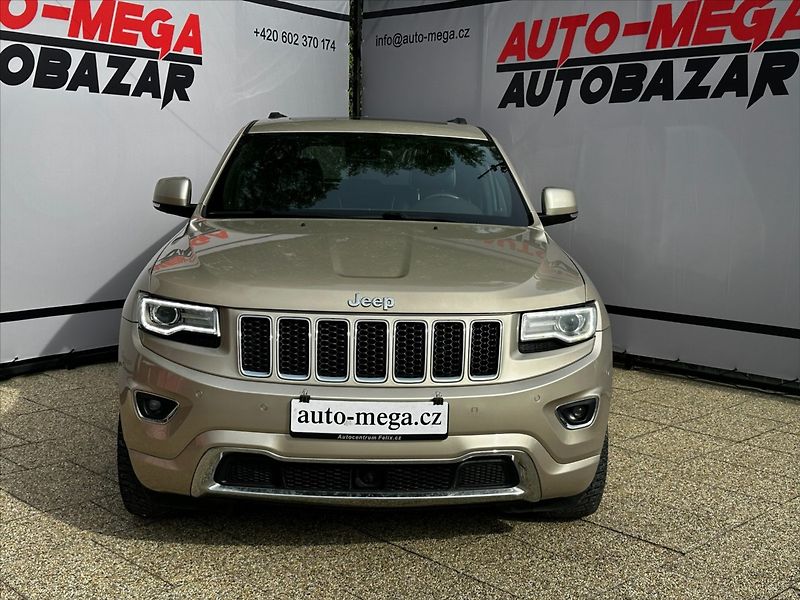 Jeep Grand Cherokee 3,0 184kW Overland 4x4 - fotka 2 z 45