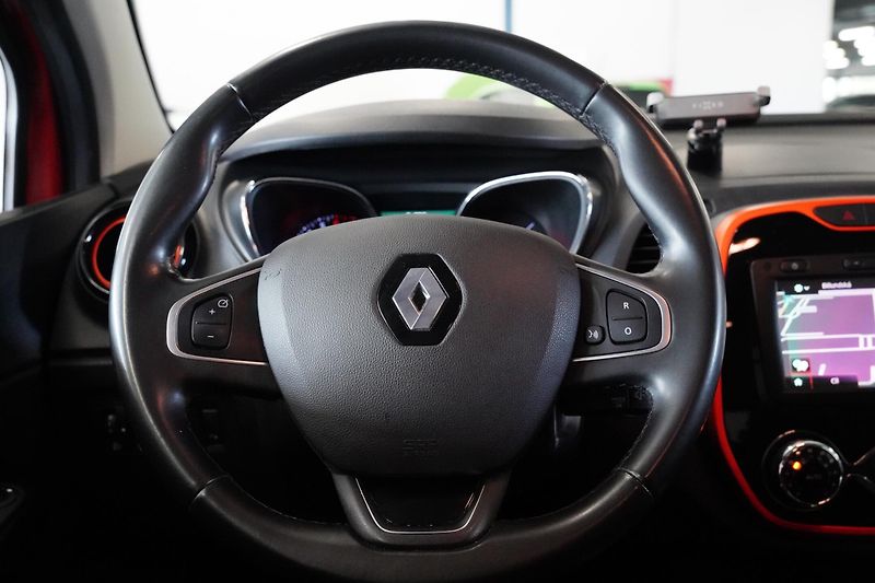 Renault Captur - fotka 16 z 21