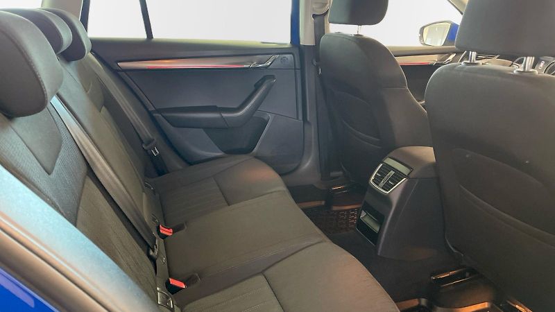 Škoda Octavia (2020) kombi STYLE Extra 1.5 TSI 110k - fotka 12 z 28