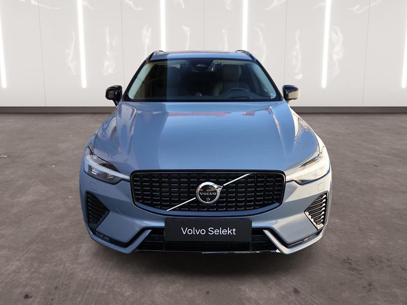 Volvo XC60 (2023) B5 AWD - fotka 6 z 23