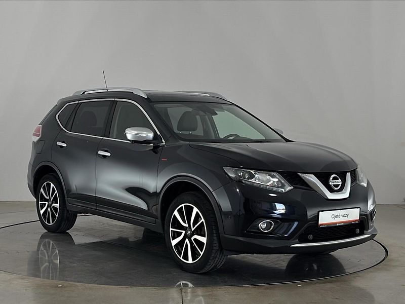 Nissan X-Trail Tekna - fotka 14 z 31