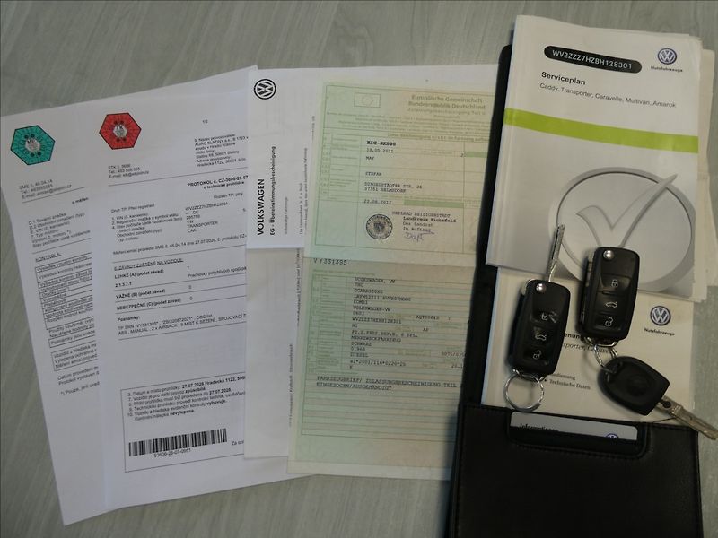 Volkswagen Transporter 2,0 TDi BUS 9.míst,klima,webas - fotka 35 z 46