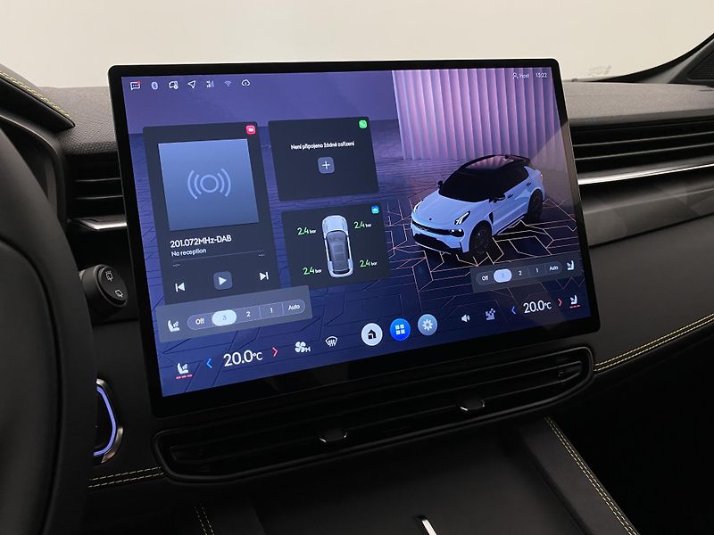 Lynk & Co 01 (2025) CORE PHEV AUT CZ 1.maj - fotka 36 z 96