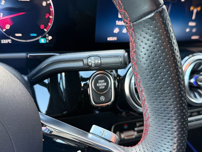 Mercedes-Benz GLA 200 AMG Style Edition - fotka 20 z 34