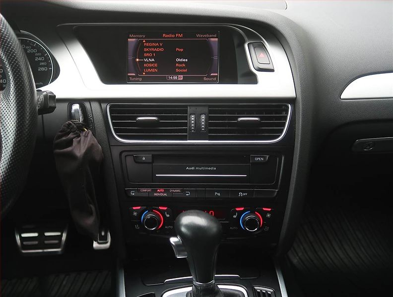 Audi A4 (2010) 3.0 TDI, 4X4, Automat - fotka 12 z 19