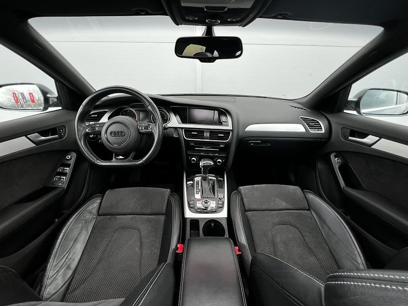 Audi A4 3.0TDI 180kW Quattro S-LINE  - fotka 9 z 27