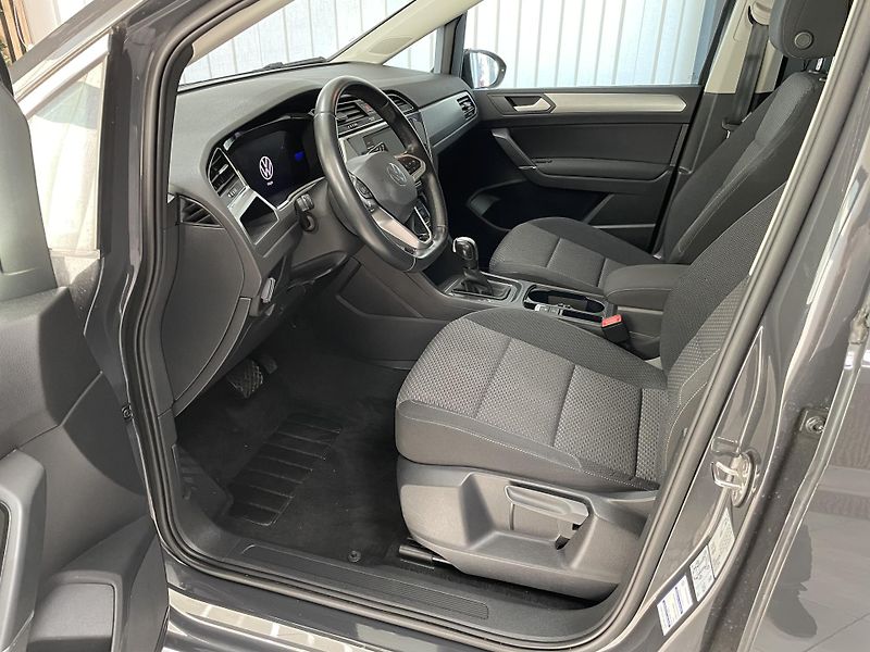 Volkswagen Touran 1.5 TSi 110 kW REZERVACE  - fotka 20 z 25