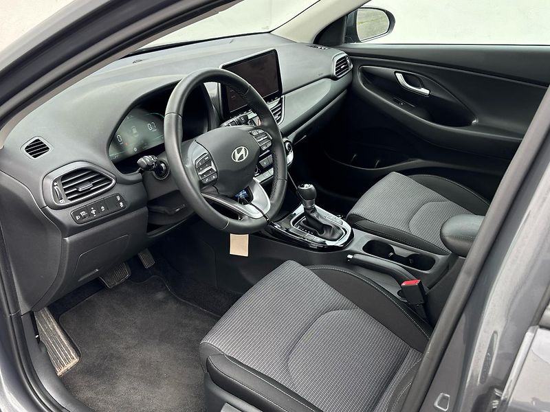 Hyundai i30 Smart DCT - fotka 6 z 25