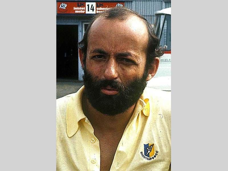 Před nedávnem oslavil 82. narozeniny rekordman v účasti na 24 hodin Le Mans, bývalý pilot F1 a držitel rekordu v letectví, francouzský automobilový závodník Henri Pescarolo. V roce 1984 závodil při Interserii v Mostě.
