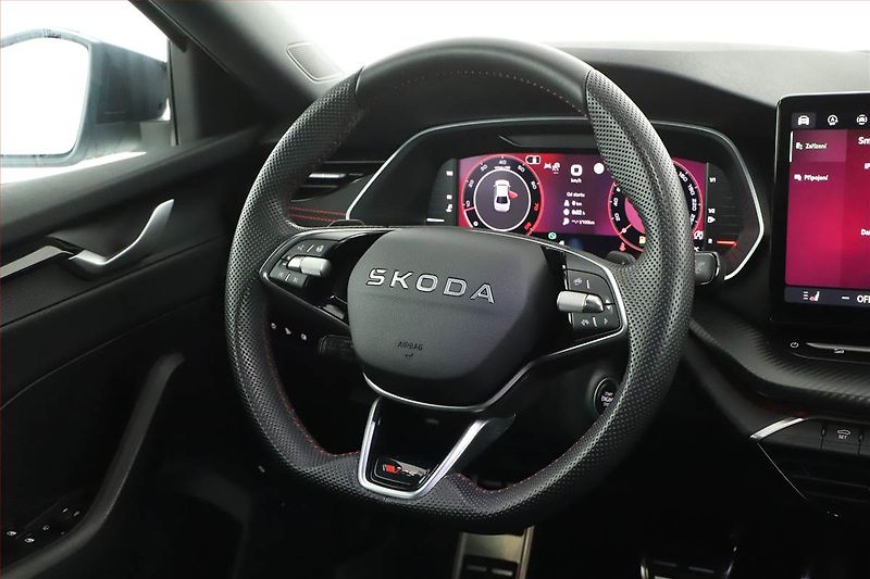 Škoda Octavia (2025) RS 2.0 TSI, RS, KEYLESS - fotka 8 z 19