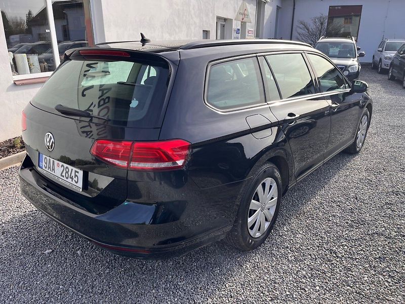 Volkswagen Passat (2017) 2.0 TDi DSG Navi DPH - fotka 2 z 20
