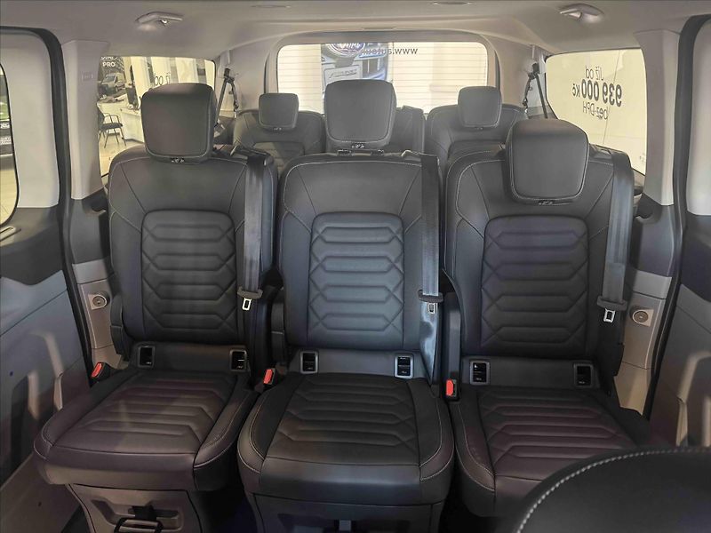 Ford Tourneo 2,0 EcoBlue 125 kW/170k  Custo - fotka 8 z 11