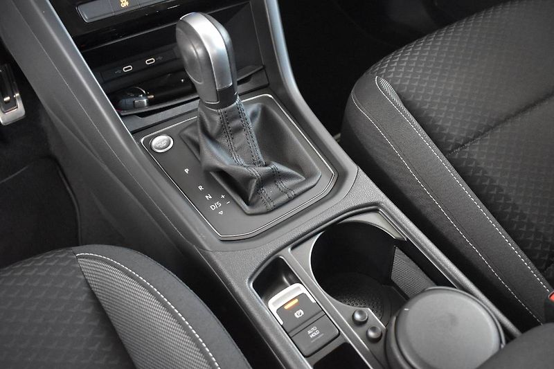 Volkswagen Touran (2022) 2.0TDI 110kW DSG,LED,Active - fotka 22 z 22