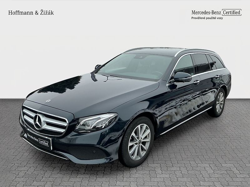 Mercedes-Benz Třídy E 220 d AVANTGARDE 4MATIC - fotografie inzerátu