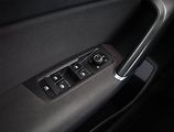 Volkswagen Touran (2016) 2.0 TDI, Automat, 7 míst - náhled 12