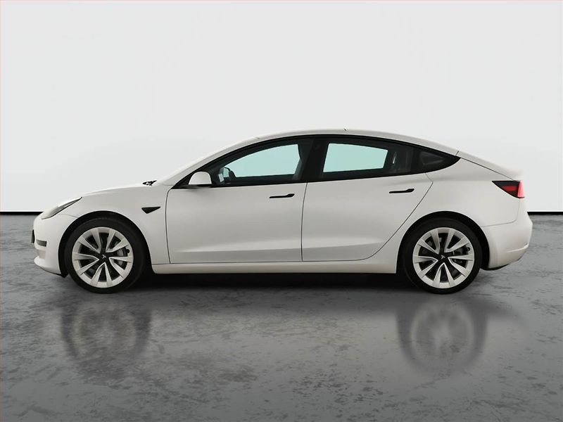 Tesla Model 3 (2023) Standard Range 60kWh, SoH 97% - fotka 3 z 21