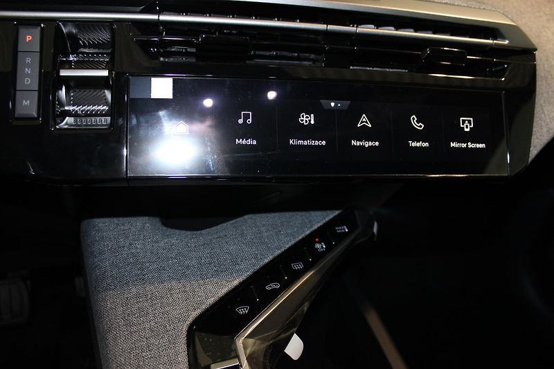 Peugeot 3008 (2026) 3008 ALLURE Hybrid 145 e-DCS6 - fotka 12 z 20
