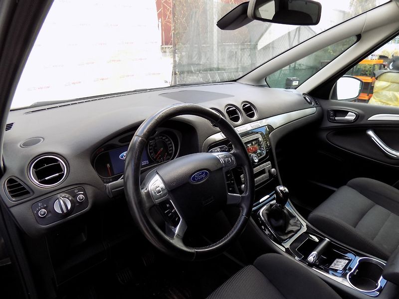 Ford S-MAX (2010) 2.0i/ČR/Klimatizace/LED/ - fotka 14 z 35