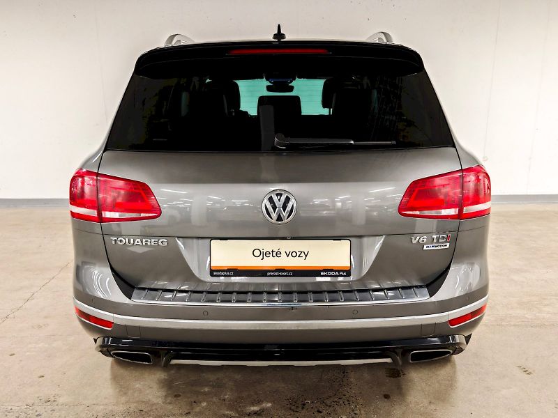 Volkswagen Touareg (2018) 3.0 TDI 193 kW DSG R-line - fotka 27 z 31