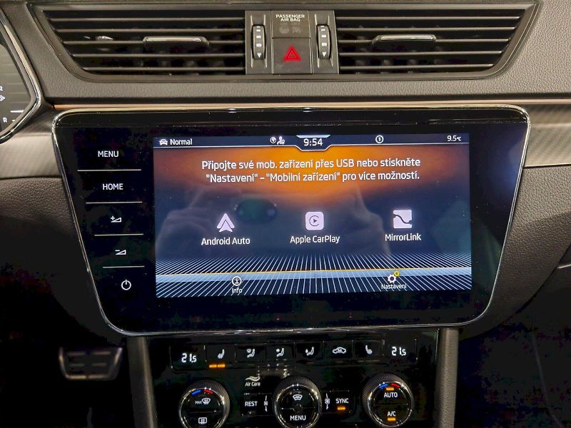 Škoda Superb (2023) Combi 2.0 TSI 140 kW DSG Sport - fotka 16 z 32
