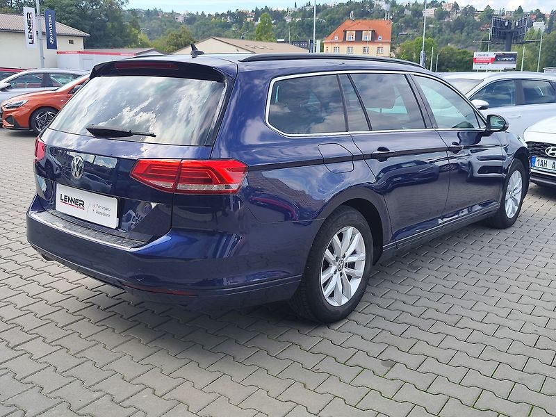 Volkswagen Passat 2.0 TDI/110kW Comfortline DSG - fotka 5 z 32