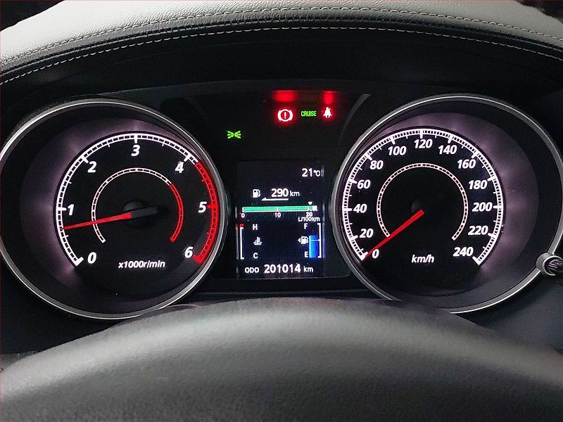 Mitsubishi Outlander (2011) 2.2 DI-D, 4X4, 7 míst - fotka 11 z 21