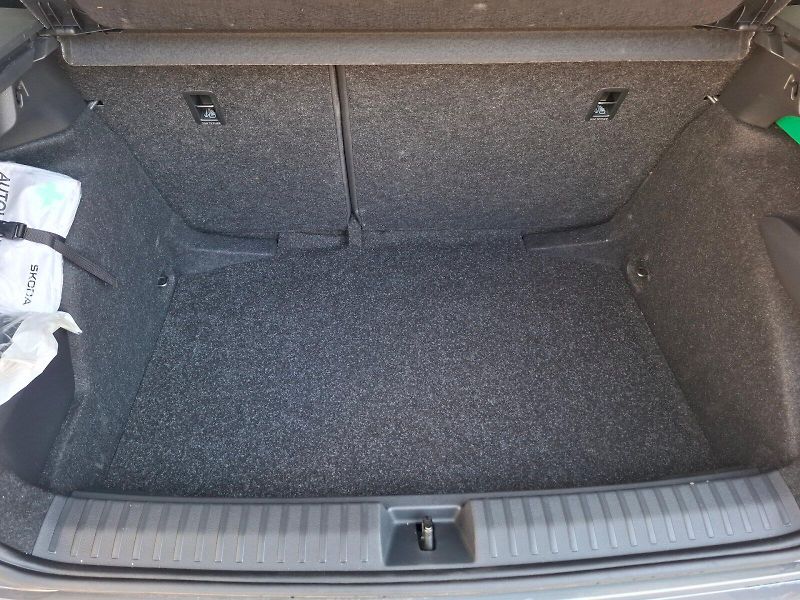 Škoda Kamiq (2025) SELECTION TSI 85/1.0 M6F - fotka 28 z 32