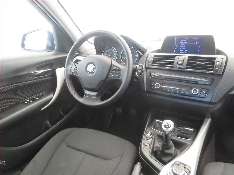 BMW Řada 1 (2012) 116d, Serv.kniha, Navi - fotka 7 z 16