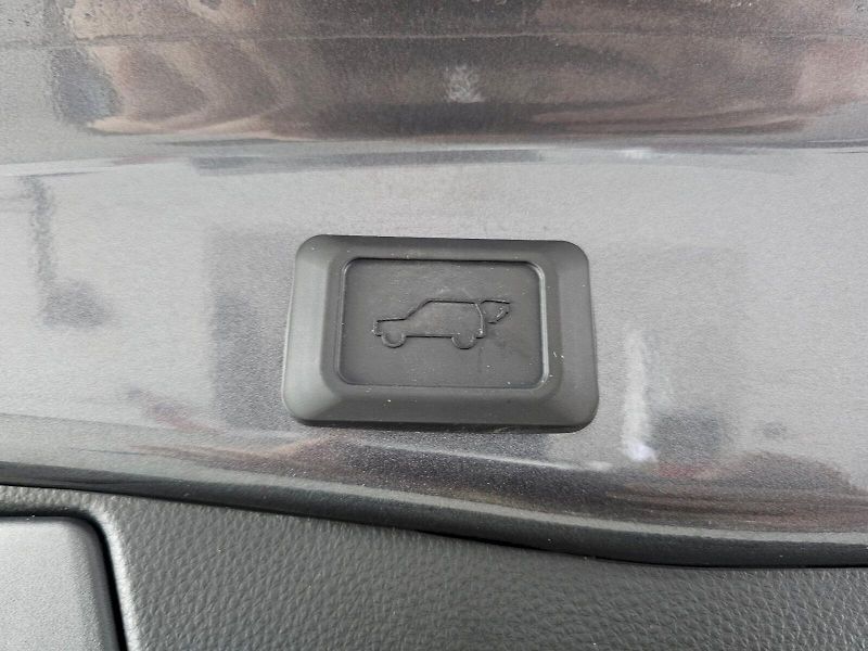 Toyota RAV4 (2025) 2.5HEV 222k 4X4 GR SPORT - fotka 8 z 34
