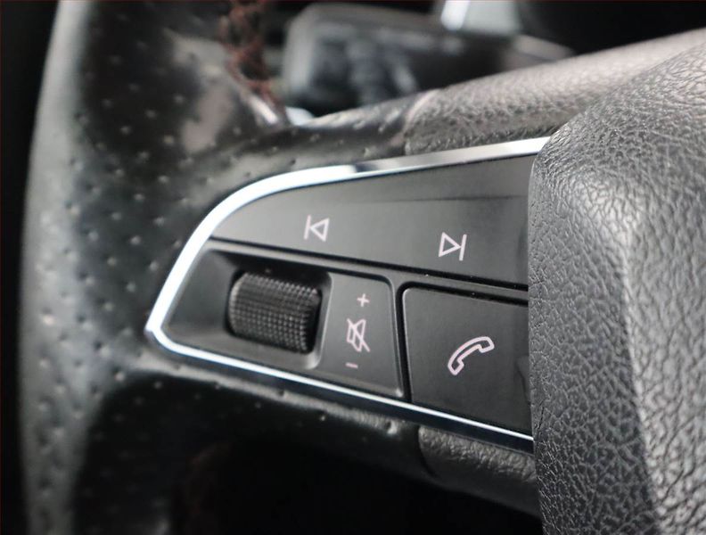 Seat Leon (2016) FR 1.4 TSI, Serv.kniha - fotka 17 z 20