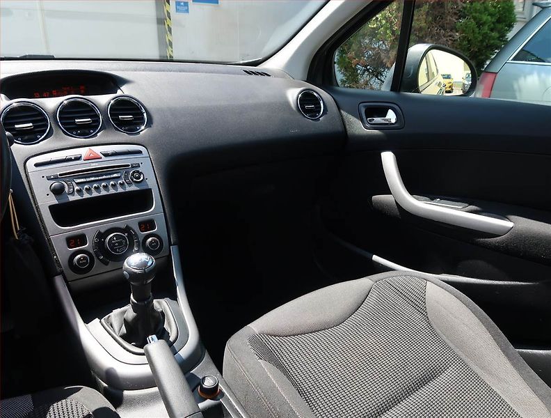 Peugeot 308 (2008) 1.6 HDi, po STK, v provozu - fotka 8 z 17