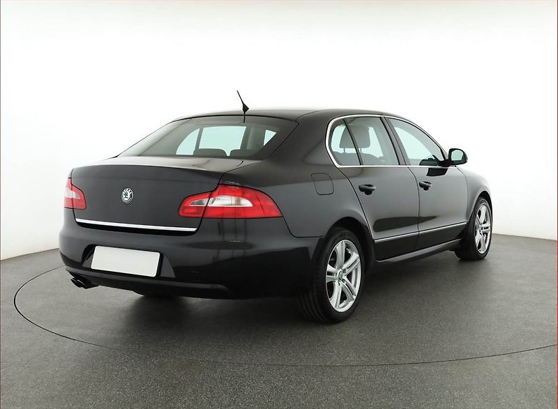 Škoda Superb (2009) 2.0 TDI, Xenony, Tempomat - fotka 5 z 19