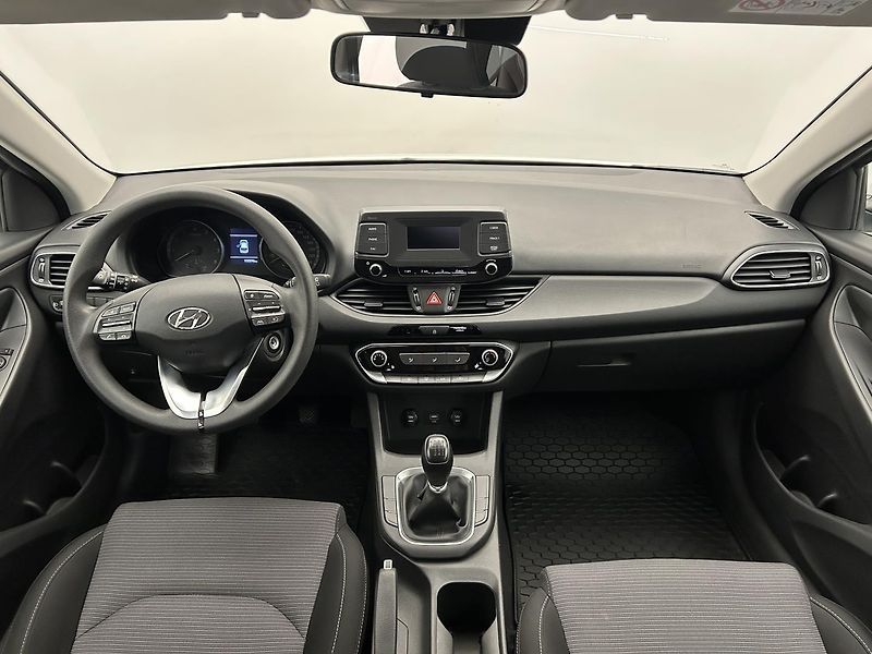 Hyundai i30 1.0 TGDI  Start Plus - fotka 5 z 22