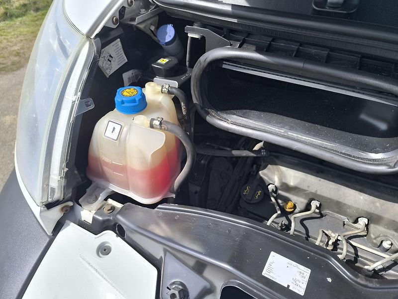 Citroën Jumper (2013) 2.2 SERVISNÍ KN.,DOLOŽENĚ KM - fotka 43 z 47