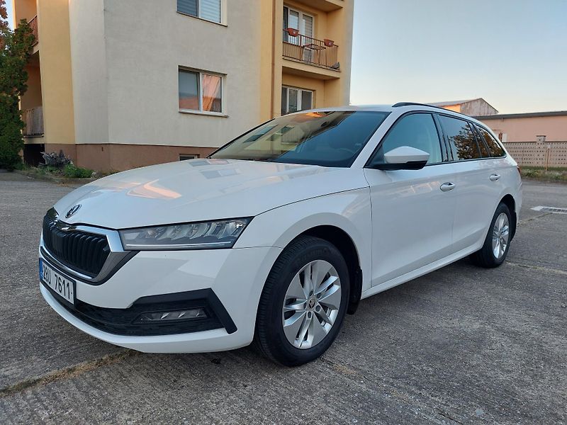 Škoda Octavia 2,0 TDi 85kw Ambition ČR - fotka 1 z 17