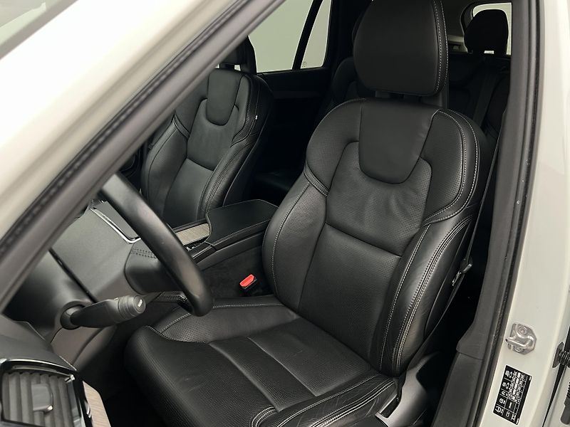 Volvo XC90 T8 AWD INSCRIPTION RECHARGE CZ - fotka 17 z 47