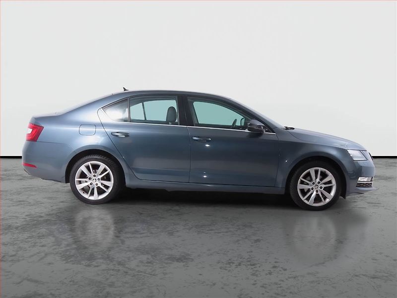 Škoda Octavia (2018) Style 2.0 TDI, Automat, Kůže - fotka 6 z 14