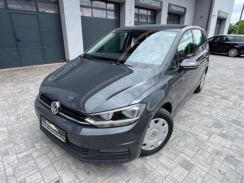 Volkswagen Touran (2018) 1.6 TDi - fotka 2 z 31