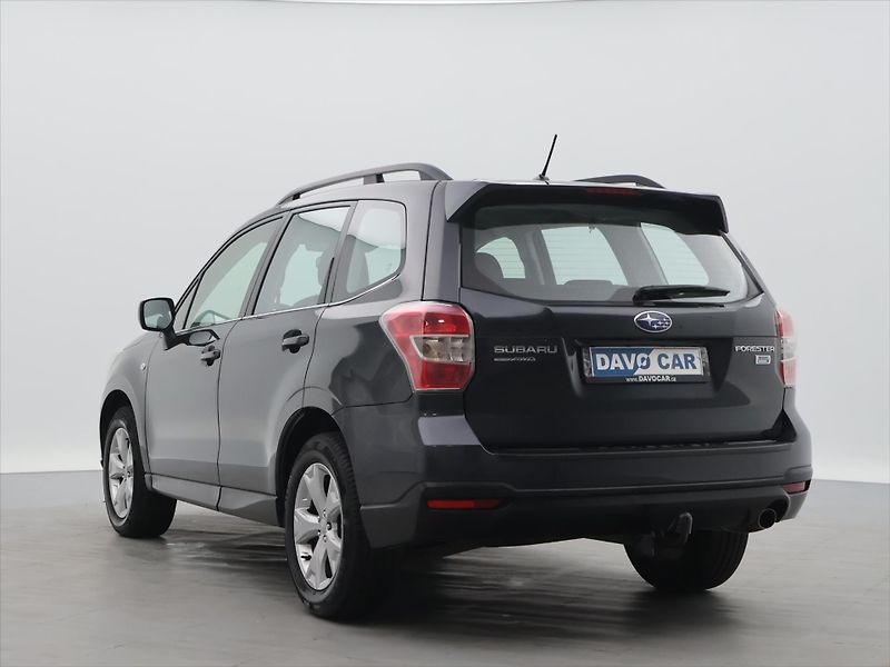 Subaru Forester 2,0 D-L 108kW CZ Sport - fotka 5 z 34