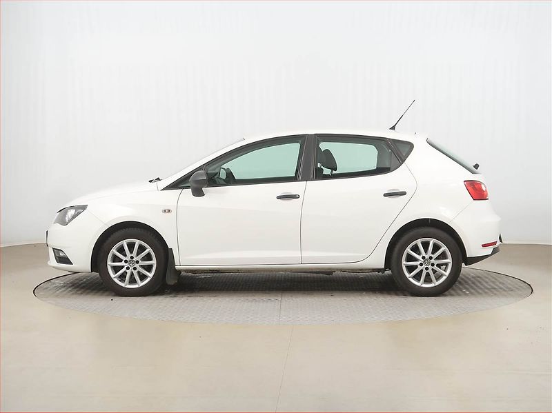 Seat Ibiza (2014) 1.2 TSI - fotka 3 z 14