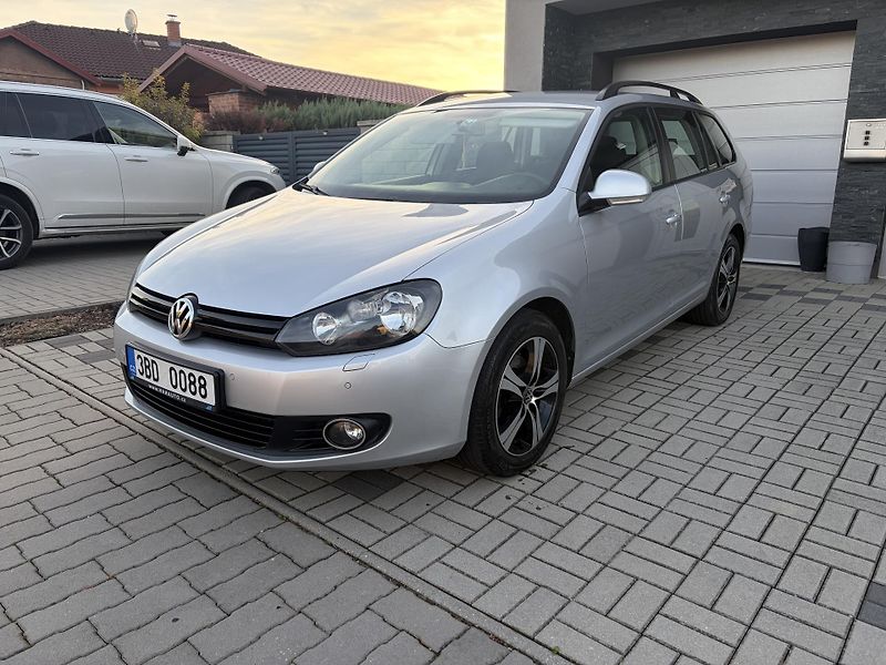 Volkswagen Golf (2011) Variant combi - fotka 2 z 13